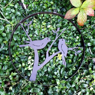 Cercle décoratif 2 oiseaux diamètre 35 cm à suspendre ou à poser en fer brun