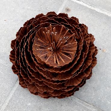 Fleur artichaut diamètre 27cm à piquer en fer rouillé