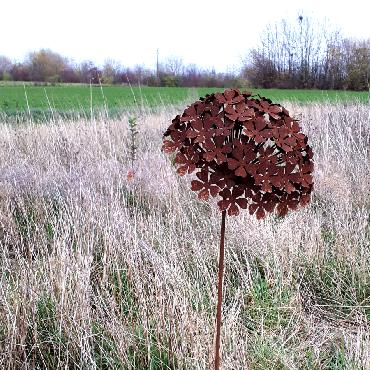 Grande fleur d'hortensia annabelle diamètre 31cm à piquer en fer rouillé