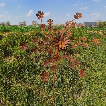Eolienne fleur d'hortensia simple hélice D50xH160cm à piquer en fer rouillé