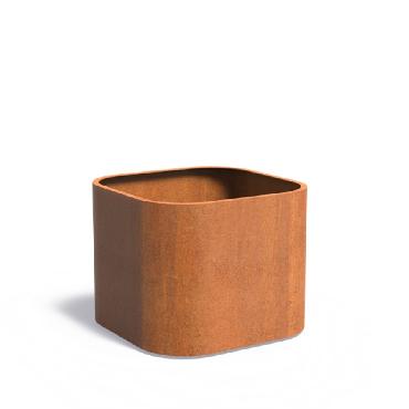 Pot carré TONIC en acier corten de 900x900x720 mm : Élégance et durabilité pour votre espace extérieur.