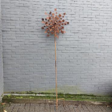 Eolienne double hélice fleurs d'hortensia D63xH200cm à piquer en fer rouillé